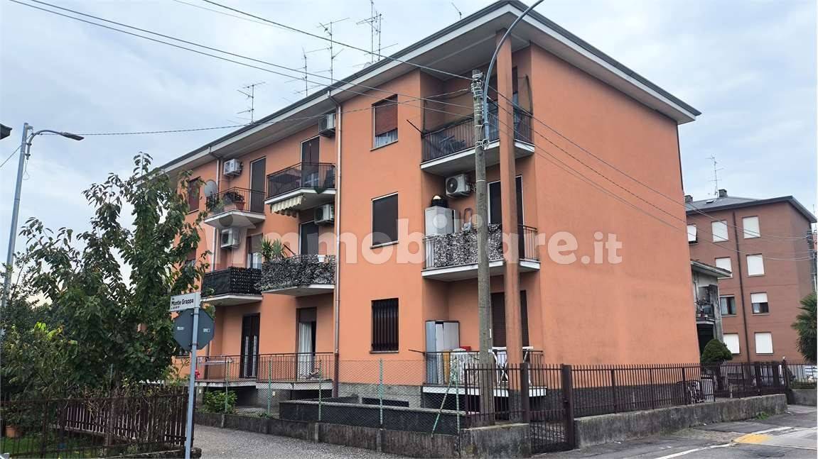 Квартира с 3 спальнями в Лураго Мариноне, Италия № 379445