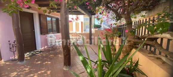 Квартира с 2 спальнями в Ольбия, Италия № 80334 3