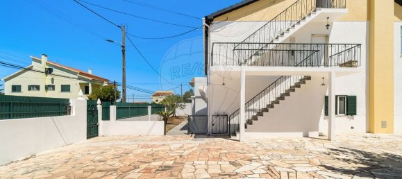 5 bedrooms House in Seixal, Portugal No. 174708 2