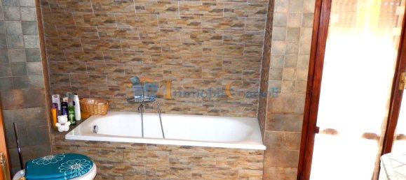 Apartamento de 4 habitaciónes en Carsoli, Italy No. 72539 13