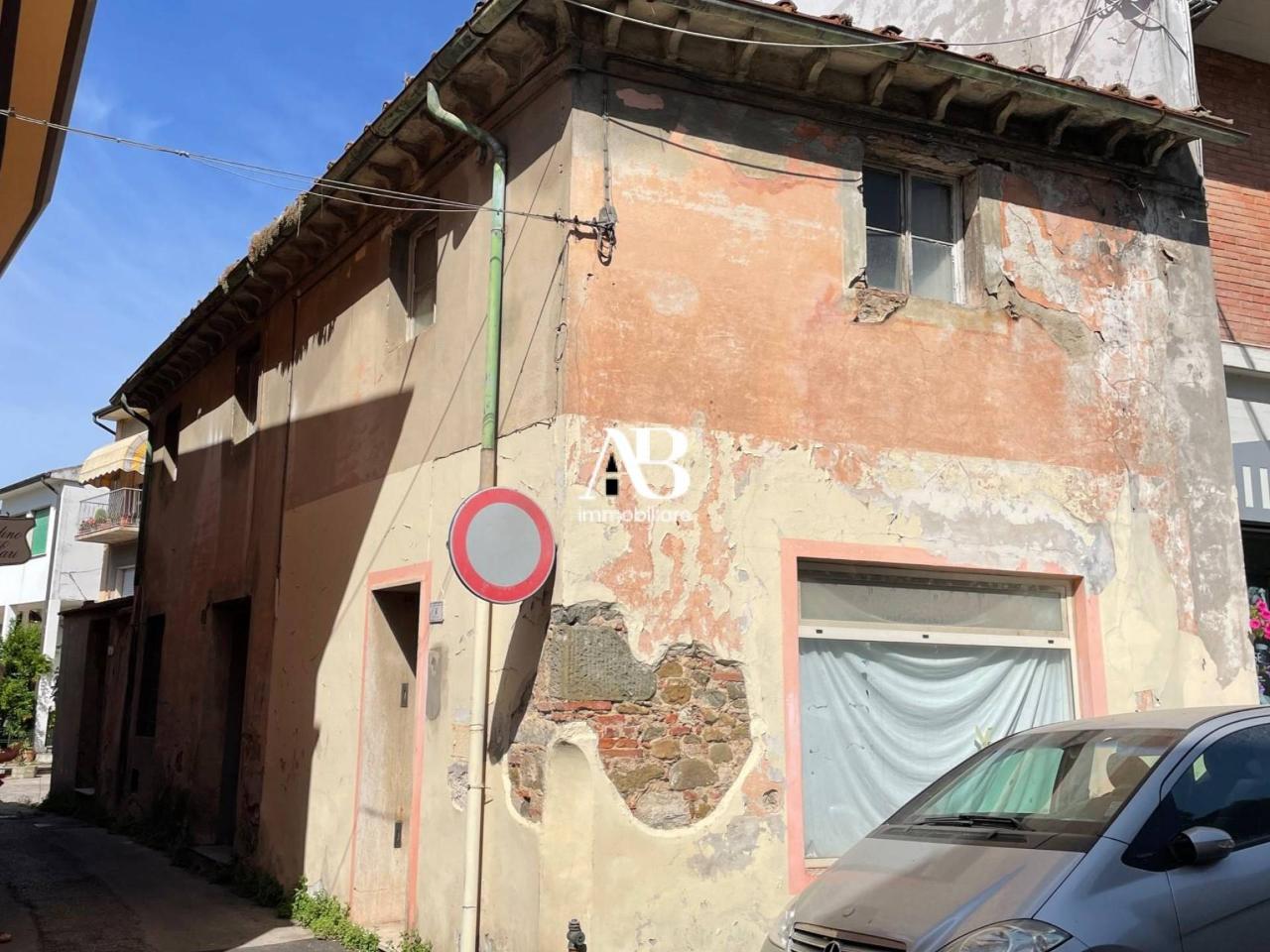 Casa de 5 divisões em Massarosa, Italy N.º 105130