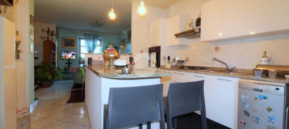 5 rooms Villa in Monticello d'Alba, Italy No. 2433 6