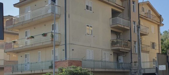 7 rooms Apartment in Mineo, Italy No. 33490 2
