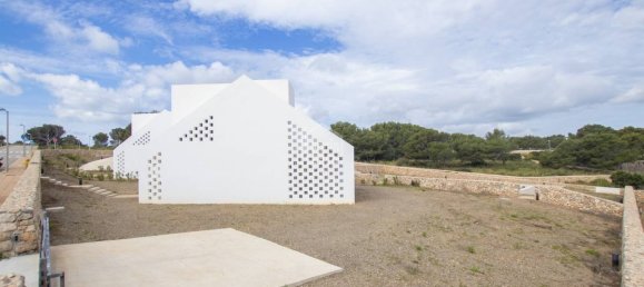 4 bedrooms Villa in Es Mercadal, Spain No. 178 12