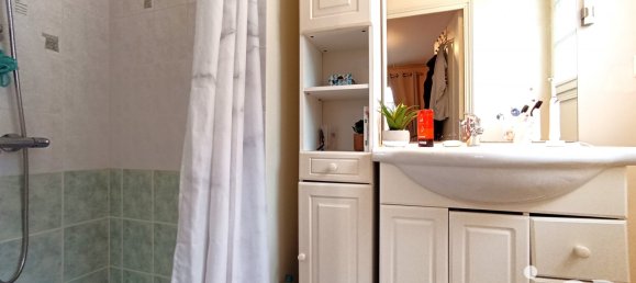 4 bedrooms House in Chinon, France No. 43026 11