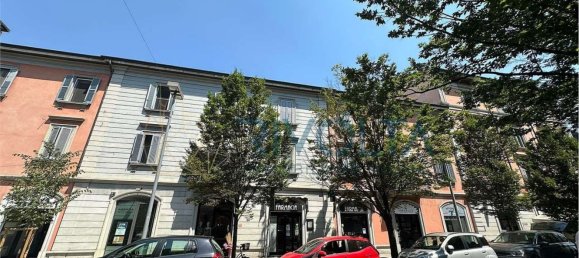 2 bedrooms Apartment in Milan, Italy No. 364959 12