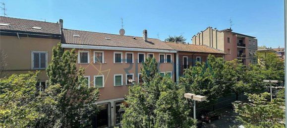 2 bedrooms Apartment in Milan, Italy No. 364959 10