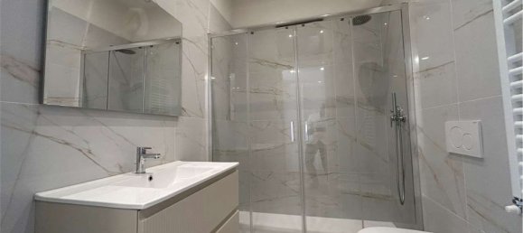 2 bedrooms Apartment in Milan, Italy No. 364959 19