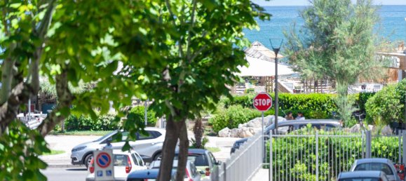 2 bedrooms Apartment in Pescara, Italy No. 296144 6