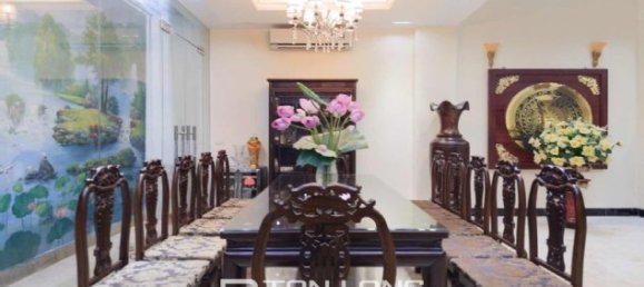 Villa de 5 dormitorios en Long Bien, Vietnam No. 1197 6