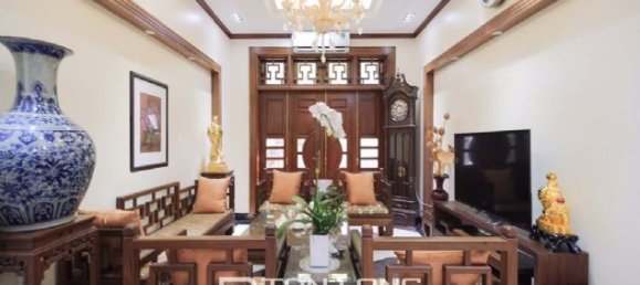 Villa de 5 dormitorios en Long Bien, Vietnam No. 1197 7