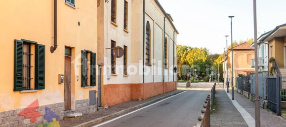 Casa T2 em Vernate, Italy N.º 20911 7