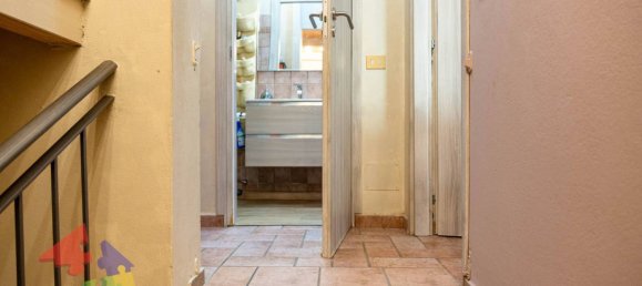 Casa T2 em Vernate, Italy N.º 20911 41