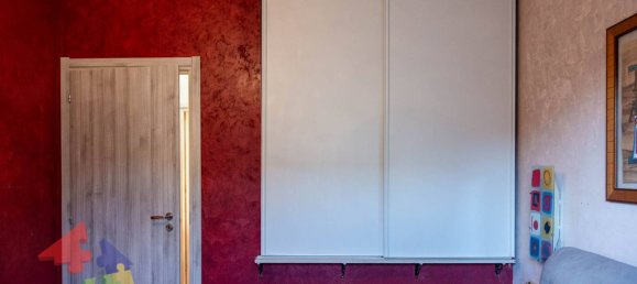 Casa T2 em Vernate, Italy N.º 20911 52