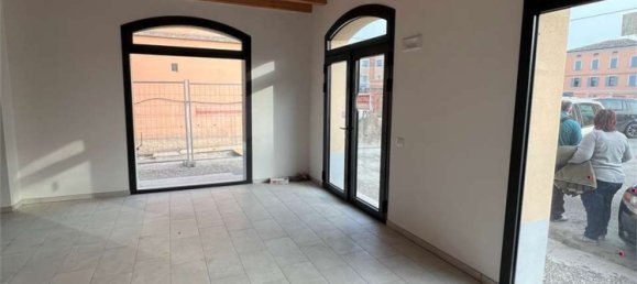 Imóvel comercial em Novi di Modena, Italy 45 m² N.º 135595 4