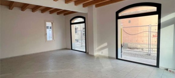 Imóvel comercial em Novi di Modena, Italy 45 m² N.º 135595 5