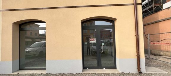 Imóvel comercial em Novi di Modena, Italy 45 m² N.º 135595 10