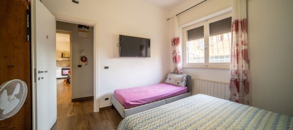 2 rooms Apartment in Livorno, Italy No. 114054 5