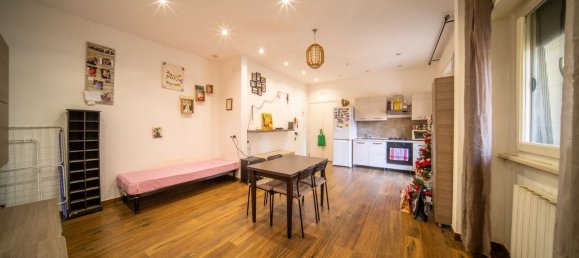 2 rooms Apartment in Livorno, Italy No. 114054 2