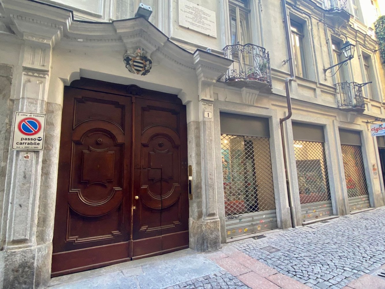  مرآب في Turin, Italy 25متر مربع رقم 106544