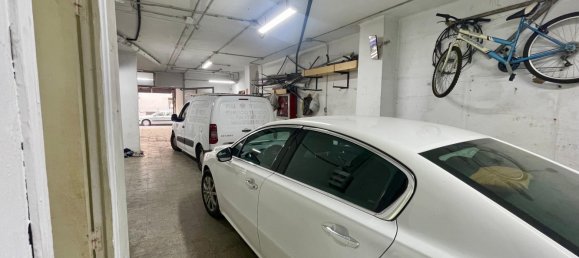 Коммерческая недвижимость 341м² в Бадалона, Испания № 138105 6