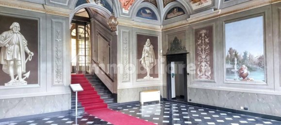 5 bedrooms Apartment in Savona, Italy No. 316487 2