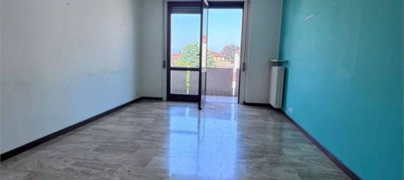 Квартира с 5 комнатами в Варесе, Италия № 331001 26