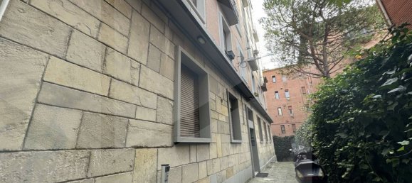 3 rooms Apartment in Casalecchio di Reno, Italy No. 28895 36