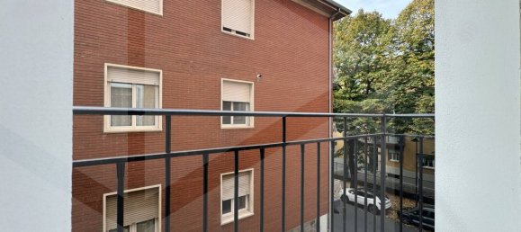 3 rooms Apartment in Casalecchio di Reno, Italy No. 28895 14