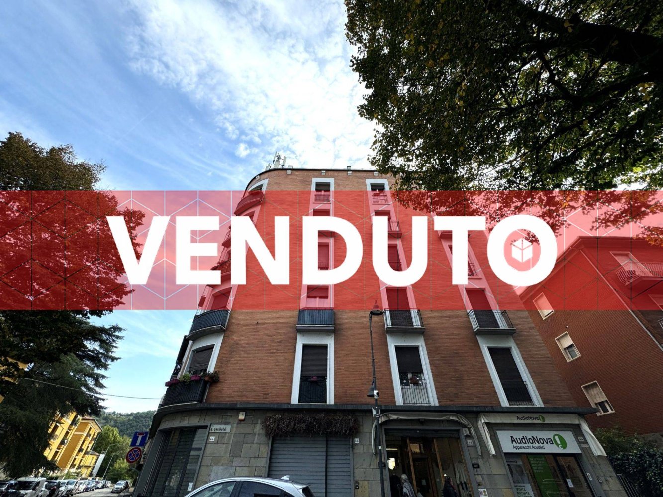 3 rooms Apartment in Casalecchio di Reno, Italy No. 28895