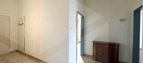 3 rooms Apartment in Casalecchio di Reno, Italy No. 28895 10