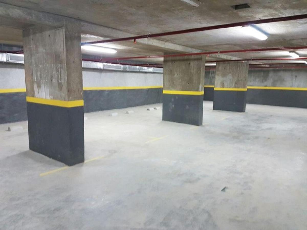  Warehouse in Buenos Aires, Argentina No. 105700