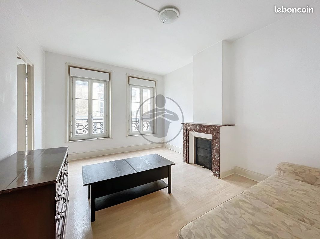 Apartamento de 8 divisões em Saint-Quentin, France N.º 41831