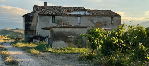 Casa de 10 dormitorios en Ripatransone, Italy No. 343130 4