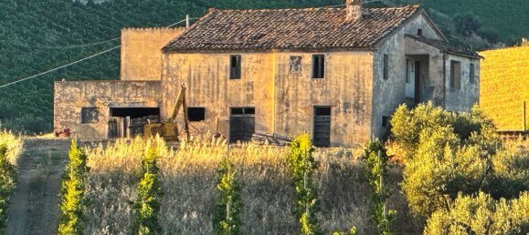 Casa de 10 dormitorios en Ripatransone, Italy No. 343130 2