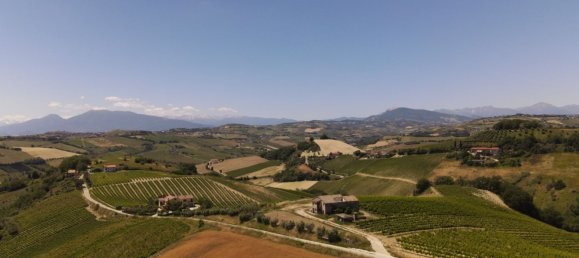 Casa de 10 dormitorios en Ripatransone, Italy No. 343130 3