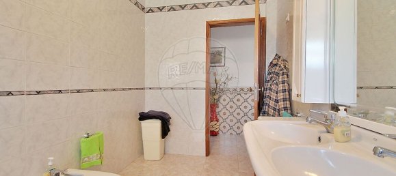 3 Schlafzimmer Haus in Longomel, Portugal, Nr. 70615 25