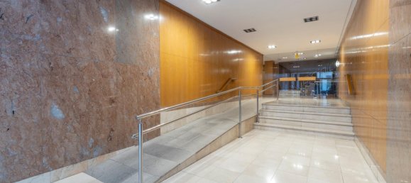 5 bedrooms Apartment in Granada, Spain No. 77319 41