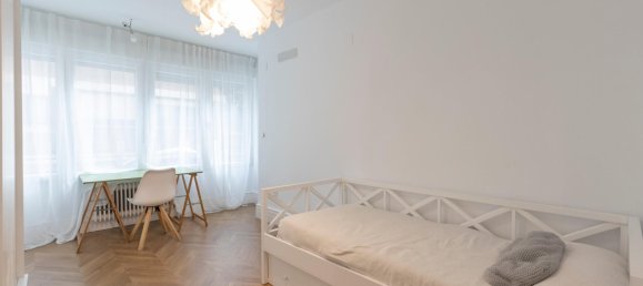 5 bedrooms Apartment in Granada, Spain No. 77319 25