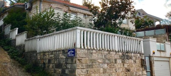 3 bedrooms Commercial property in Tivat, Montenegro No. 132 2