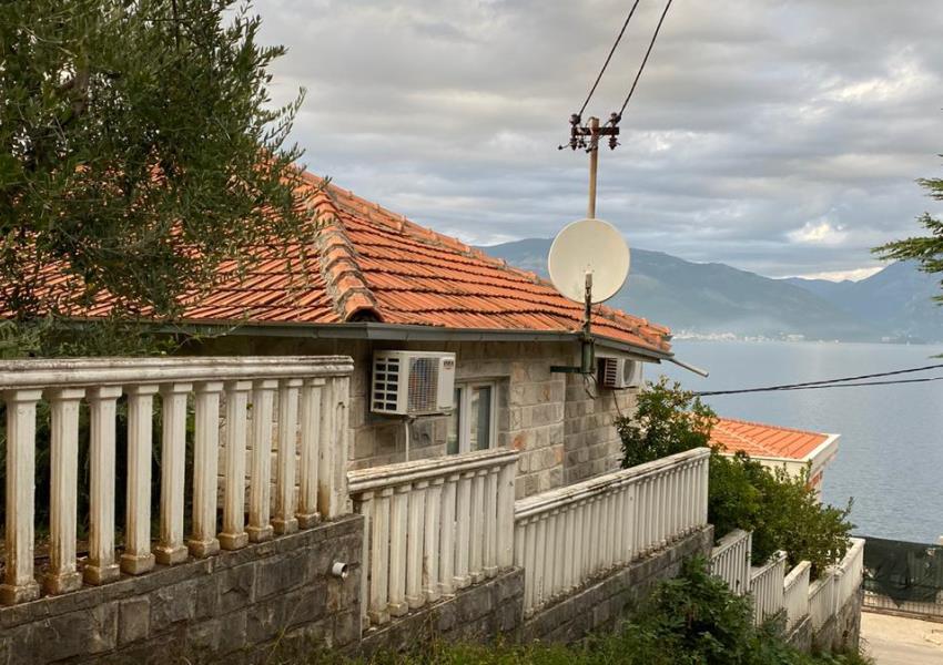 3 bedrooms Commercial property in Tivat, Montenegro No. 132