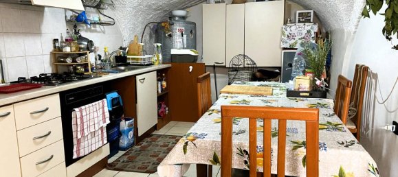 Дом с 4 комнатами в Монтеодоризьо, Италия № 128504 3