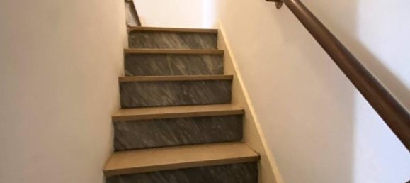 Дом с 4 комнатами в Монтеодоризьо, Италия № 128504 2