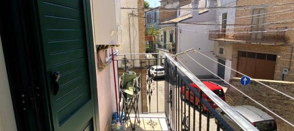 Дом с 4 комнатами в Монтеодоризьо, Италия № 128504 11