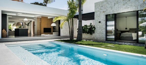 4 bedrooms Villa in Marbella, Spain No. 75139 26