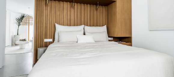 4 bedrooms Villa in Marbella, Spain No. 75139 16