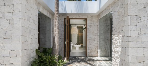 4 bedrooms Villa in Marbella, Spain No. 75139 27