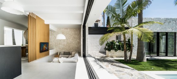 4 bedrooms Villa in Marbella, Spain No. 75139 19