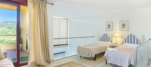 3 bedrooms Apartment in Benahavis, Spain No. 133802 12