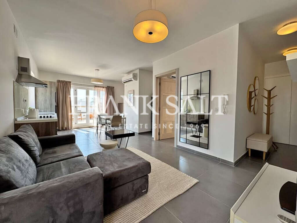 2 bedrooms Penthouse in Sliema, Malta No. 8821